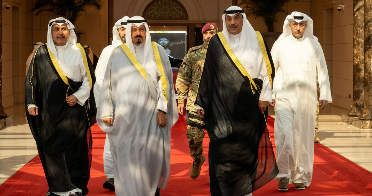 ممثل سمو الأمير ولي العهد يتوجه إلى قطر لتقديم واجب العزاء في وفاة الأمير الوالد