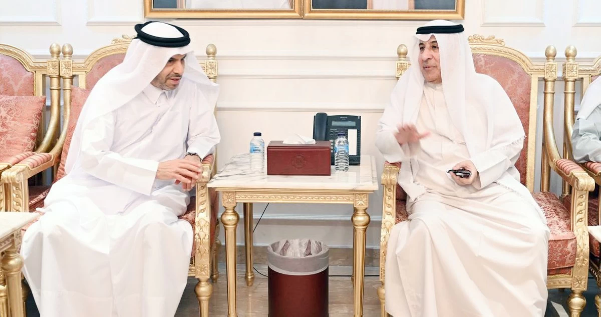 سفراء وديبلوماسيون وشخصيات اجتماعية: الراحل حمد بن خليفة رسَّخ حضور قطر  إقليمياً ودولياً