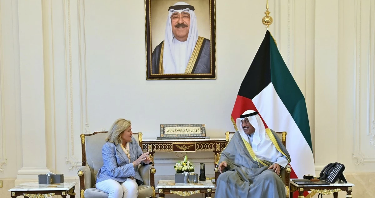ولي العهد يستقبل الرئيس التنفيذي لشركة فرانكلين تمبلتون وأعضاء الشركة