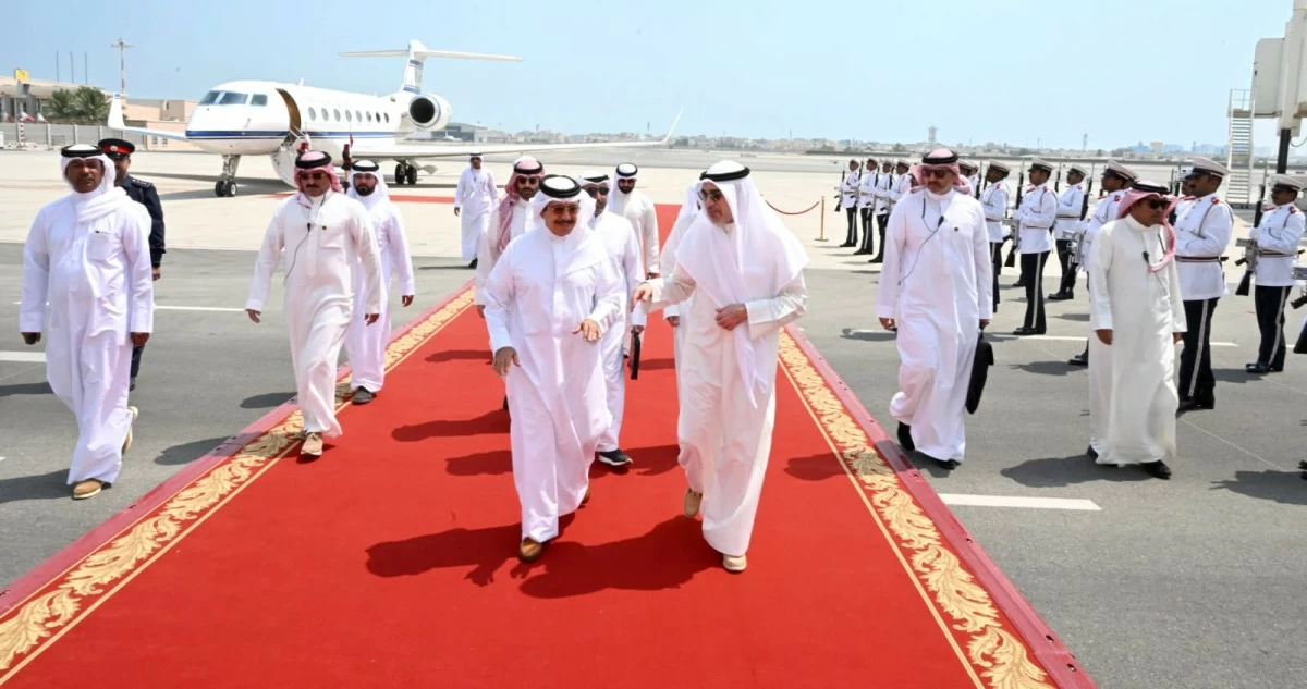 النائب الأول يبحث مع وزير الداخلية البحريني سبل تطوير التعاون الأمني والمستجدات الإقليمية والدولية