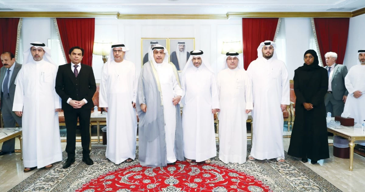 وزير الديوان: صاحب السمو تأثر بوفاة الشيخ حمد  والكويت وقطر شعب واحد وأسرة واحدة