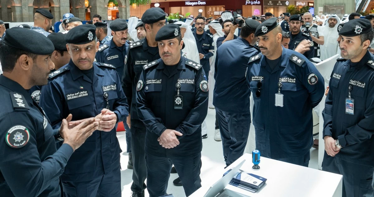 وكيل 'الداخلية' يفتتح معرض 'كن واعياً' لتعزيز الوعي الأمني والتعريف بخدمات الوزارة