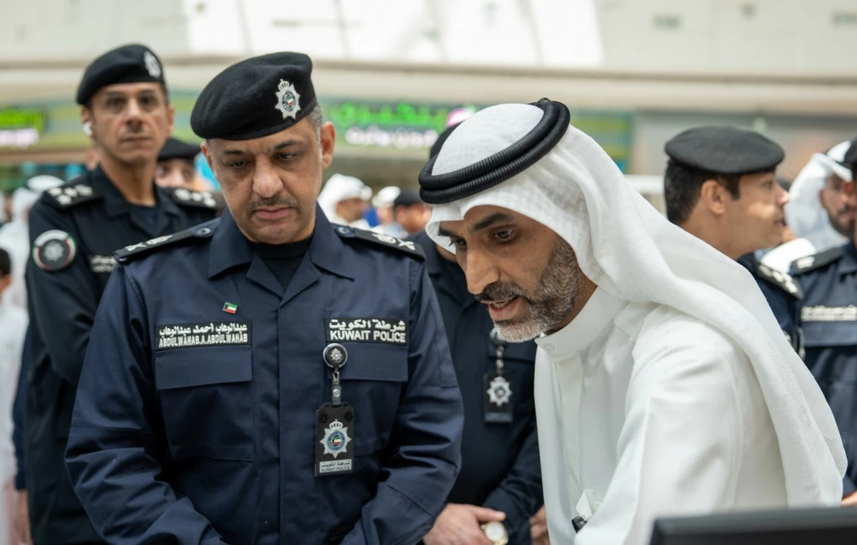 وكيل 'الداخلية' يفتتح معرض 'كن واعياً' لتعزيز الوعي الأمني والتعريف بخدمات الوزارة