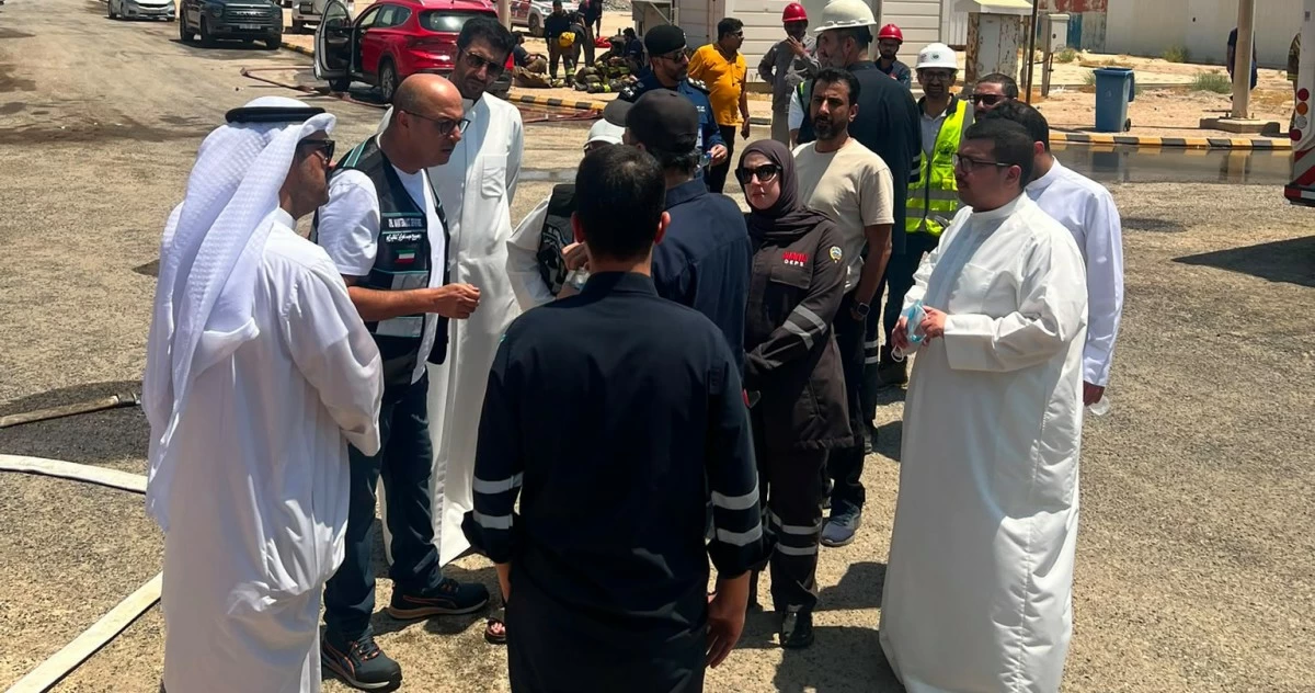 وزير 'الكهرباء' ووكيل الوزارة يتفقدان موقع الحادث في محطة القوى الكهربائية وتقطير المياه