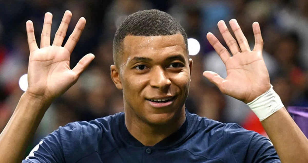 مبابي يتجاوز ميسي ويصبح الهداف التاريخي لكأس العالم بـ22 هدفاً