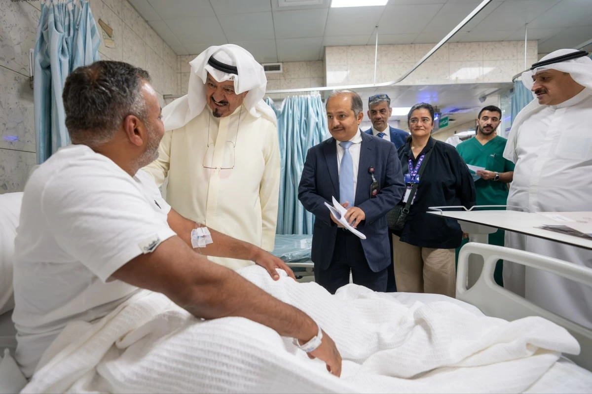 &rlm;رئيس الوزراء يزور المصابين إثر العدوان الإيراني: تقديم أفضل مستويات الرعاية الصحية والعلاجية
