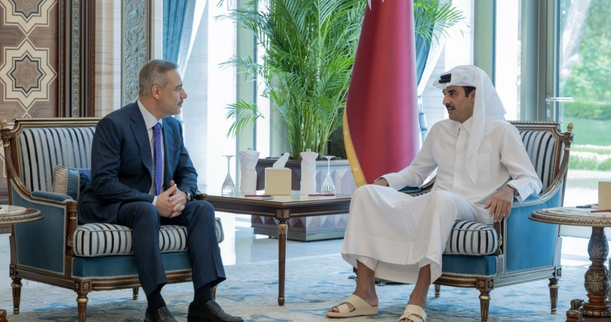 أمير قطر ووزير الخارجية التركي يبحثان التطورات الإقليمية وجهود خفض التصعيد