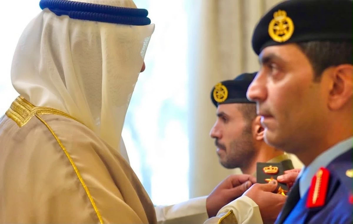 وزير الدفاع للضباط المرقّين: ضاعفوا الجهود وواصلوا العطاء لخدمة الوطن