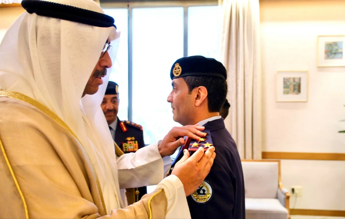 وزير الدفاع للضباط المرقّين: ضاعفوا الجهود وواصلوا العطاء لخدمة الوطن