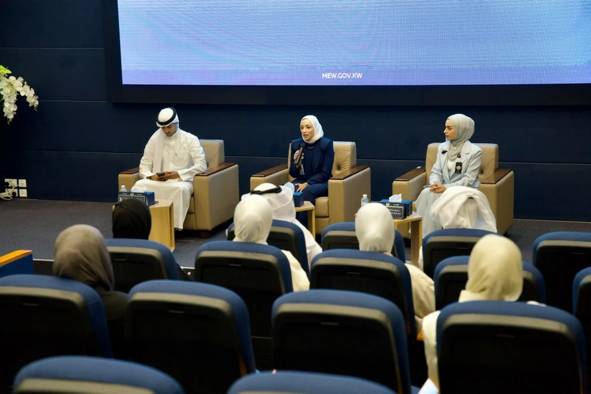'الكهرباء' استعرضت سبل ترشيد استهلاك الطاقة والمياه في بيئة العمل والمنازل