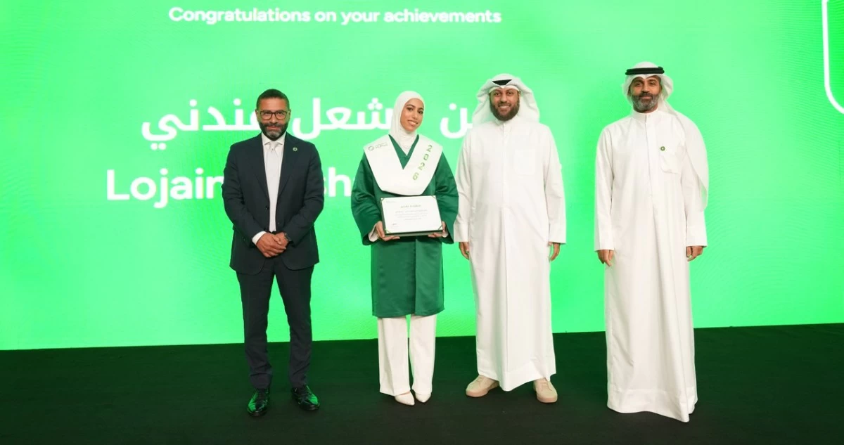 بيت التمويل الكويتي يشارك موظفيه فرحة تفوق أبنائهم