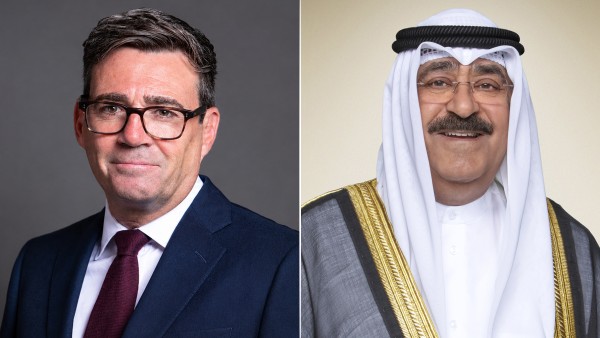 سمو الأمير يتلقى اتصالاً من رئيس الوزراء البريطاني