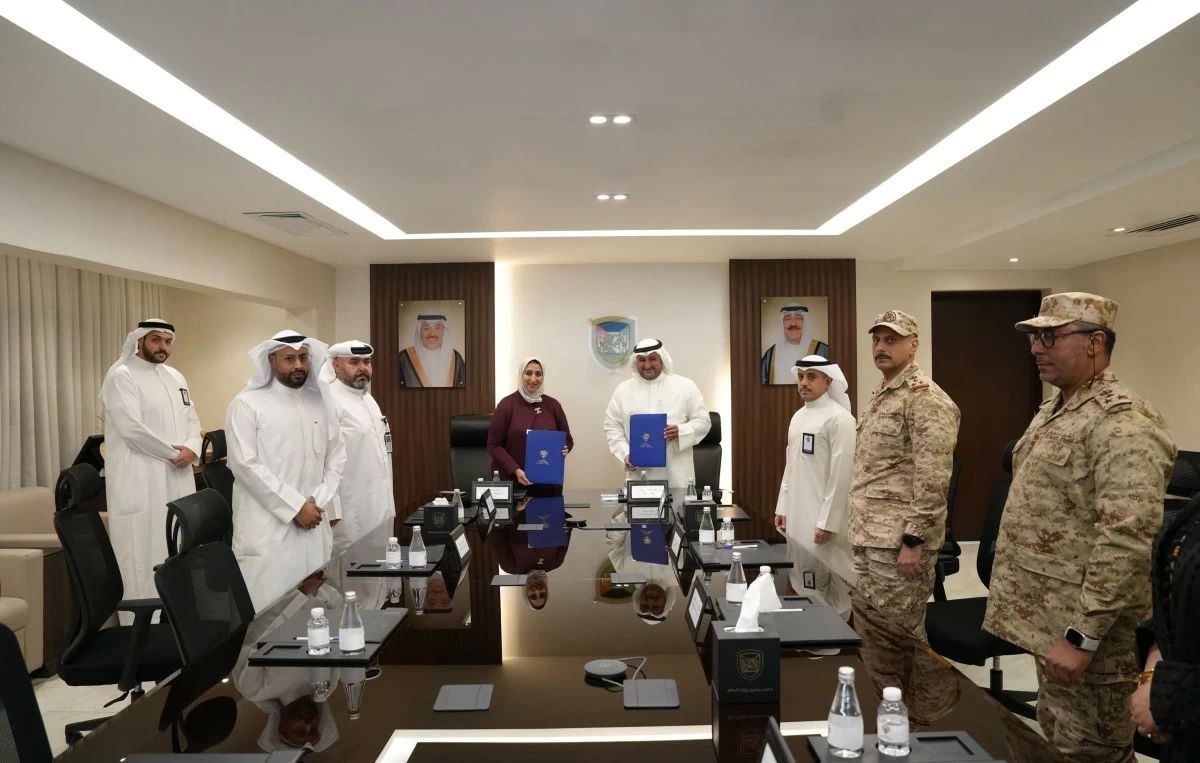 'الدفاع' والجهاز المركزي لتكنولوجيا المعلومات يوقعان بروتوكول تعاون لتعزيز التحول الرقمي