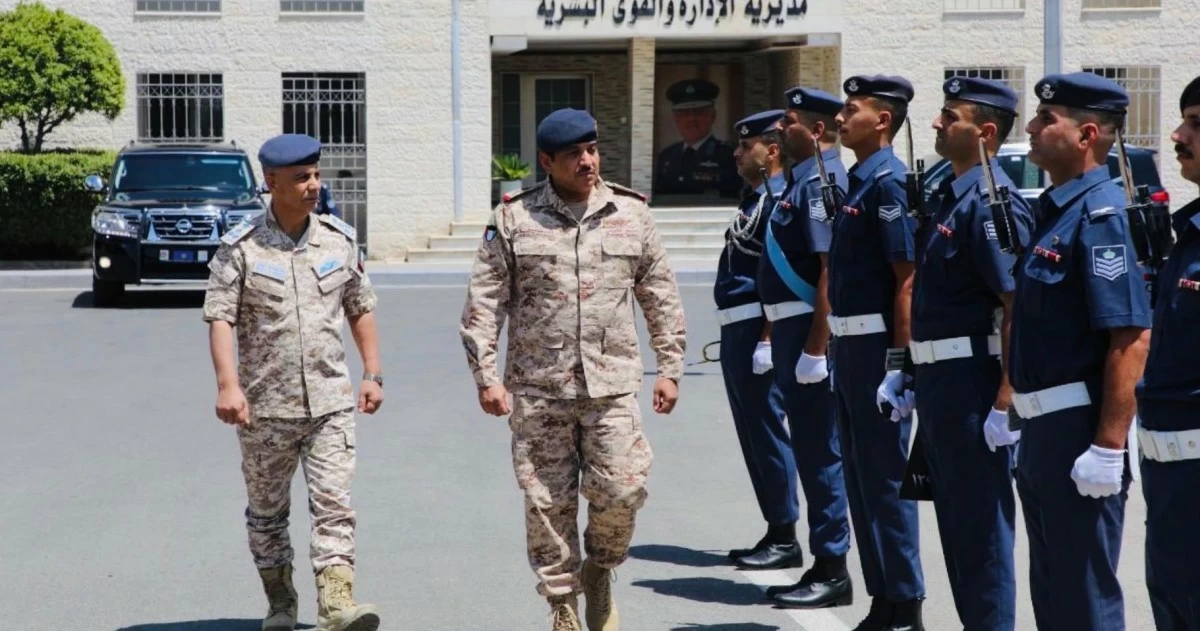 آمر القوة الجوية يبحث في الأردن تعزيز التعاون وتبادل الخبرات العسكرية