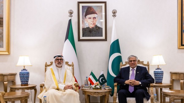 الكويت وباكستان: تعزيز التعاون في شتى المجالات وتكثيف التنسيق والتشاور على مختلف الأصعدة