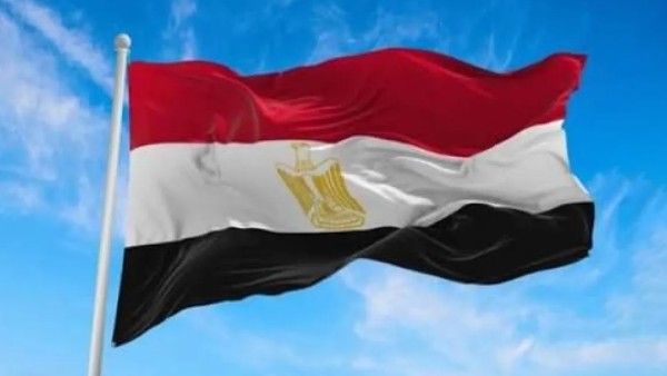 مصر تهيب بوسائل الإعلام الأجنبية تحري الدقة بشأن حادث استهداف السفينتين بميناء دمياط