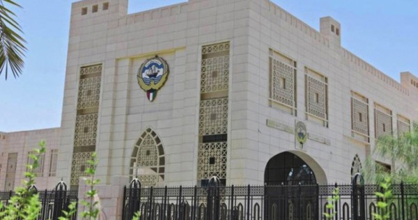 الكويت تدين وتستنكر بشدة التفجير الذي استهدف حافلة ركاب ف…