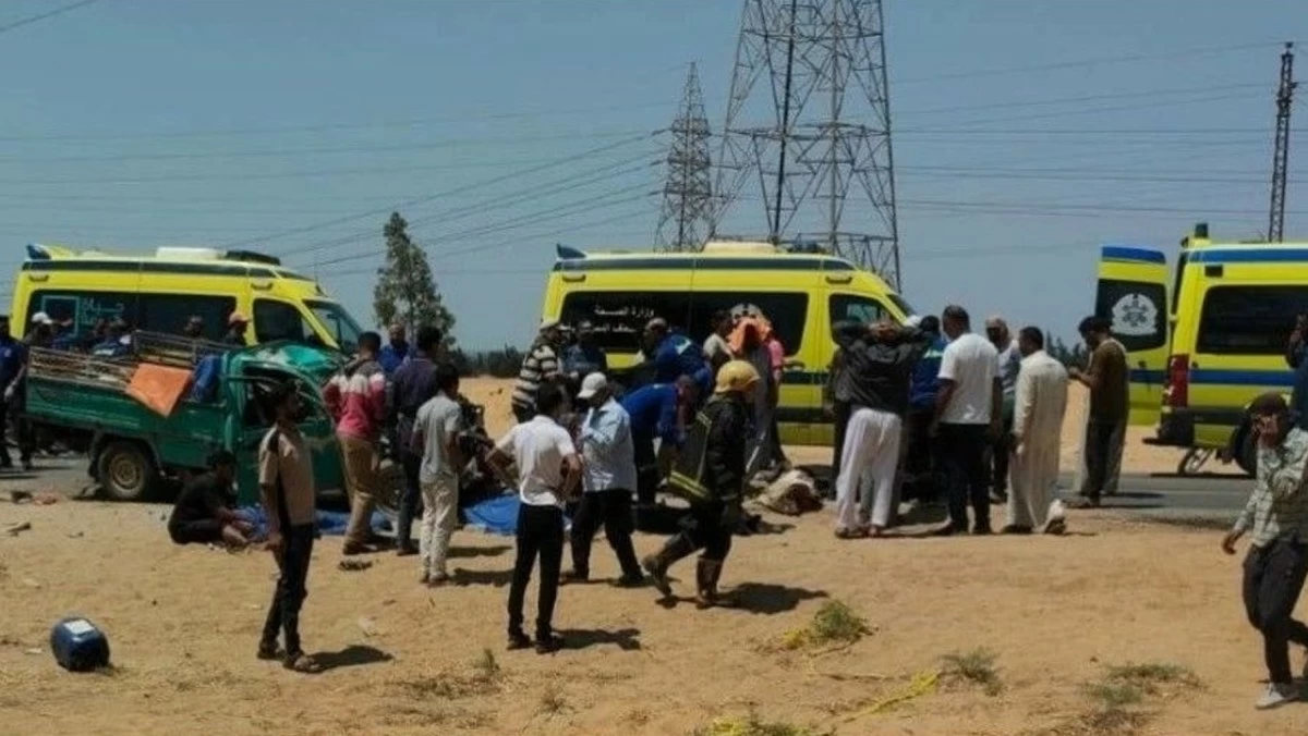 مصر: 17 وفاة و31 مصاباً بحادث تصادم مأساوي في الإسماعيلية