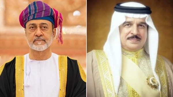 العاهل البحريني وسلطان عُمان يؤكدان أهمية ضمان حرية الملاحة في الممرات المائية الدولية