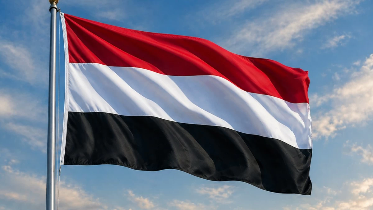اليمن: القوات الحكومية تدمر 3 زوارق مفخخة للحوثيين في البحر الأحمر