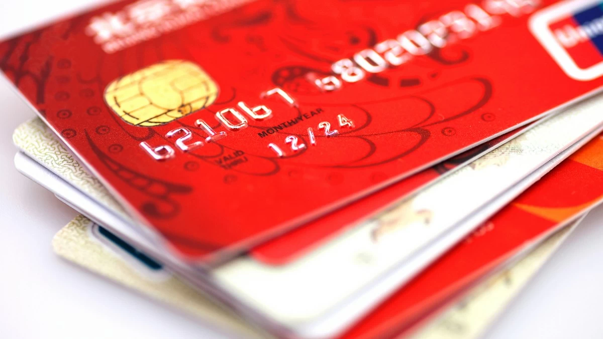 الصين وتايلاند تفككان شبكة عابرة للحدود لتزوير بطاقات الائتمان