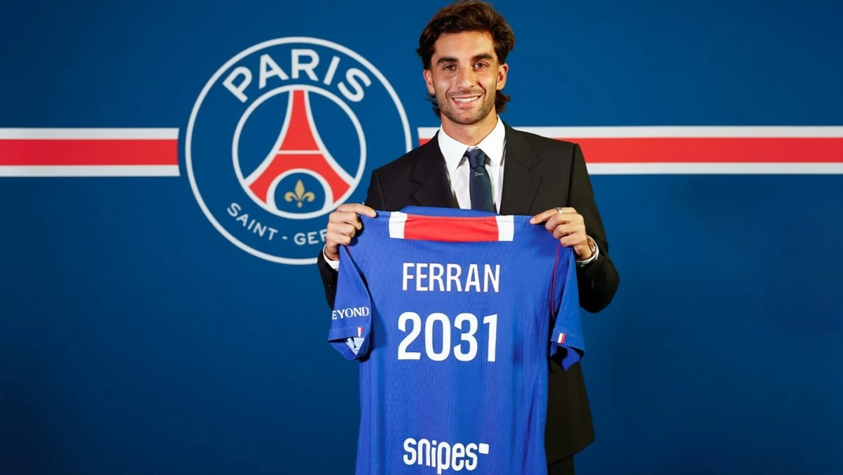 توريس لاعباً في باريس سان جيرمان حتى 2031