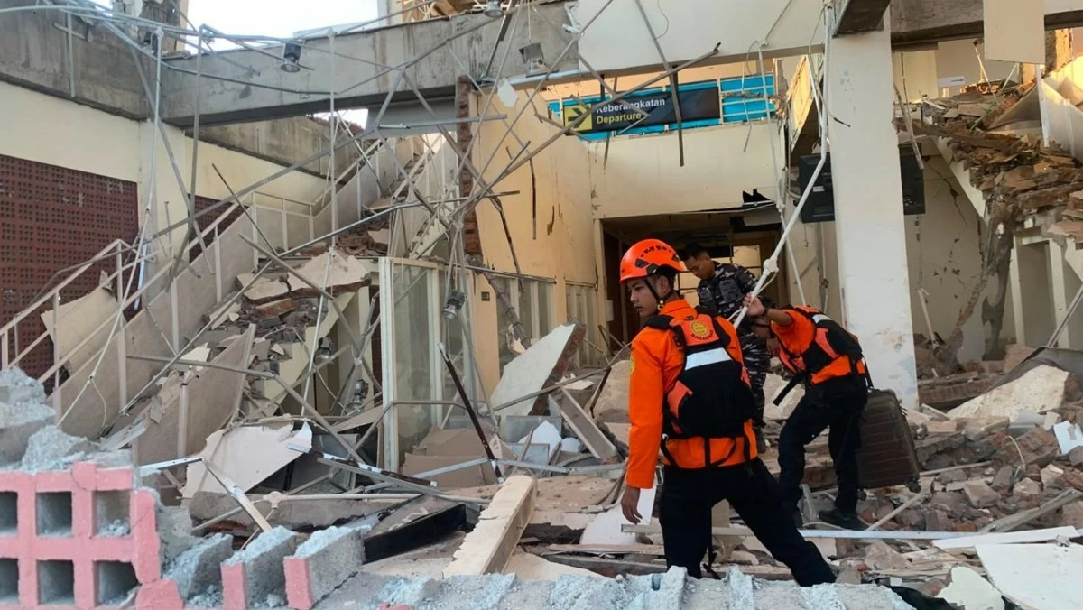 إندونيسيا: ارتفاع حصيلة ضحايا الزلزال إلى 47 قتيلاً وتسجيل 235 هزة ارتدادية