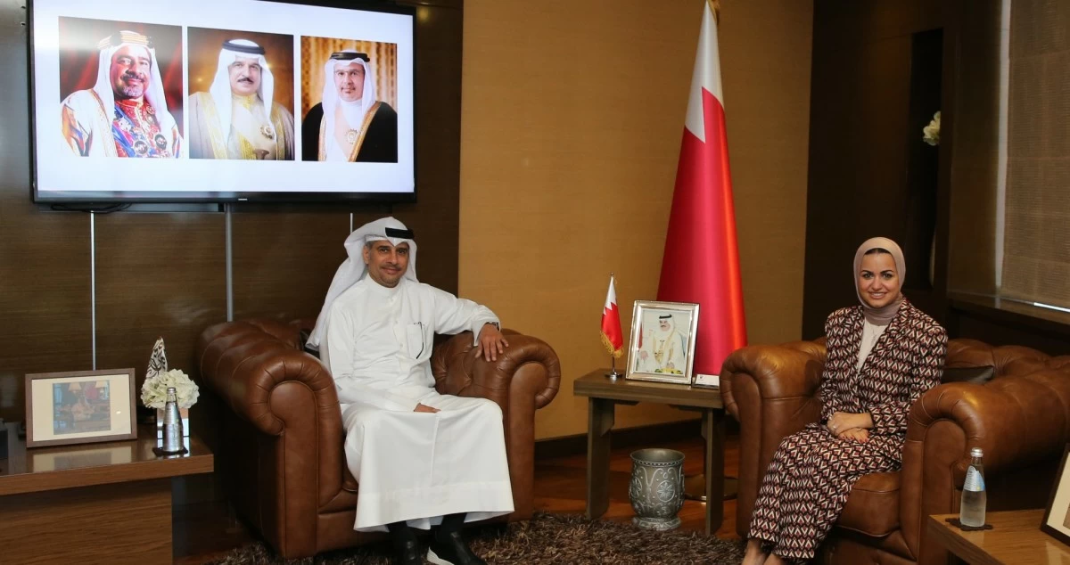 وزير 'الشباب والرياضة' يبحث مع وزيرة 'الشباب' البحرينية تعزيز التعاون الثنائي المشترك