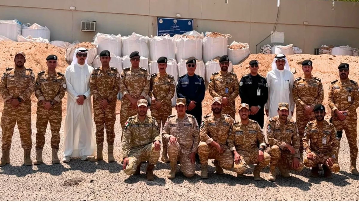 اللواء المنيفي: رفع الجاهزية والاستعداد والالتزام بأداء الواجبات الأمنية بكفاءة واقتدار
