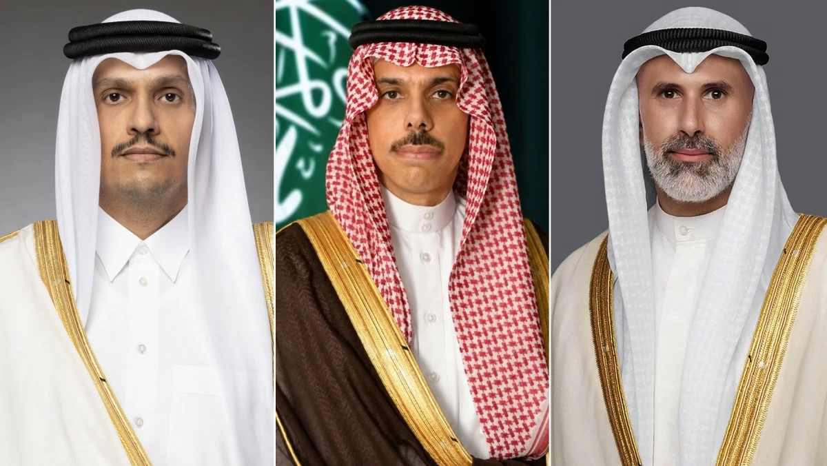 وزير الخارجية يبحث مع نظيريه السعودي والقطري التطورات الإقليمية وجهود خفض التصعيد وتعزيز الأمن في المنطقة