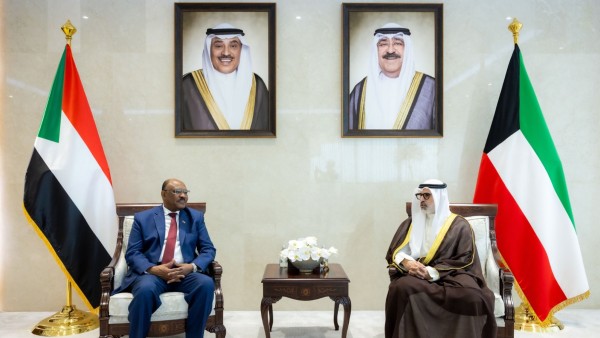 وزير الخارجية يبحث مع نظيره السوداني سبل تعزيز العلاقات والتطورات الإقليمية