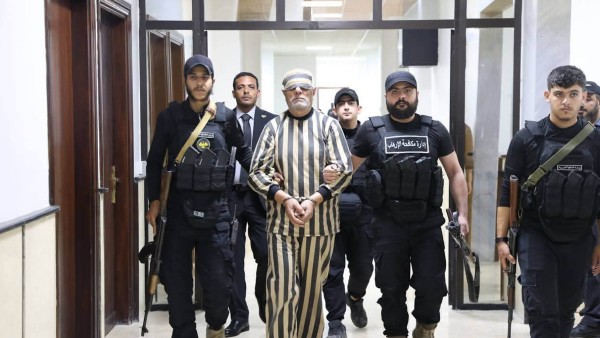 سورية تستجوب قائد الفرقة 17 السابق بتهم القتل والتعذيب بعد تسلّمه من لبنان