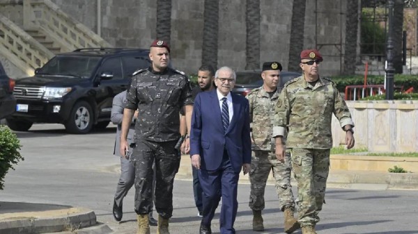 رئيس الحكومة اللبنانية: انتشار الجيش في الجنوب حضور للدولة واستعادة لسيادتها.. وتعزيز قدراته خيار ستراتيجي