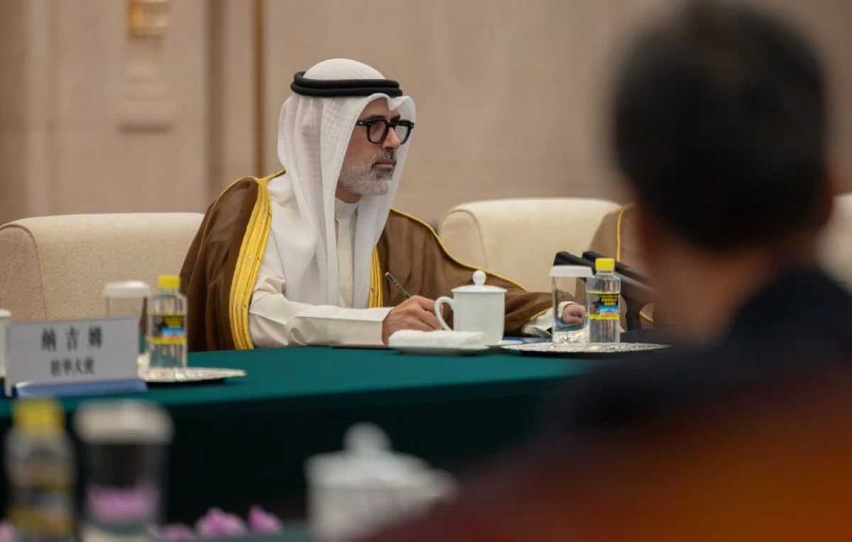 وزير الخارجية ونائب الرئيس الصيني يبحثان العلاقات الثنائية وتنمية الشراكة الستراتيجية
