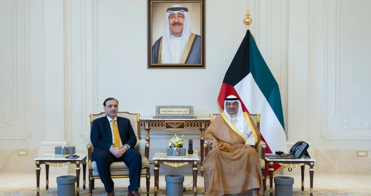 سمو ولي العهد يستقبل مستشار الأمن القومي والمدير العام للاستخبارات المشتركة الباكستاني
