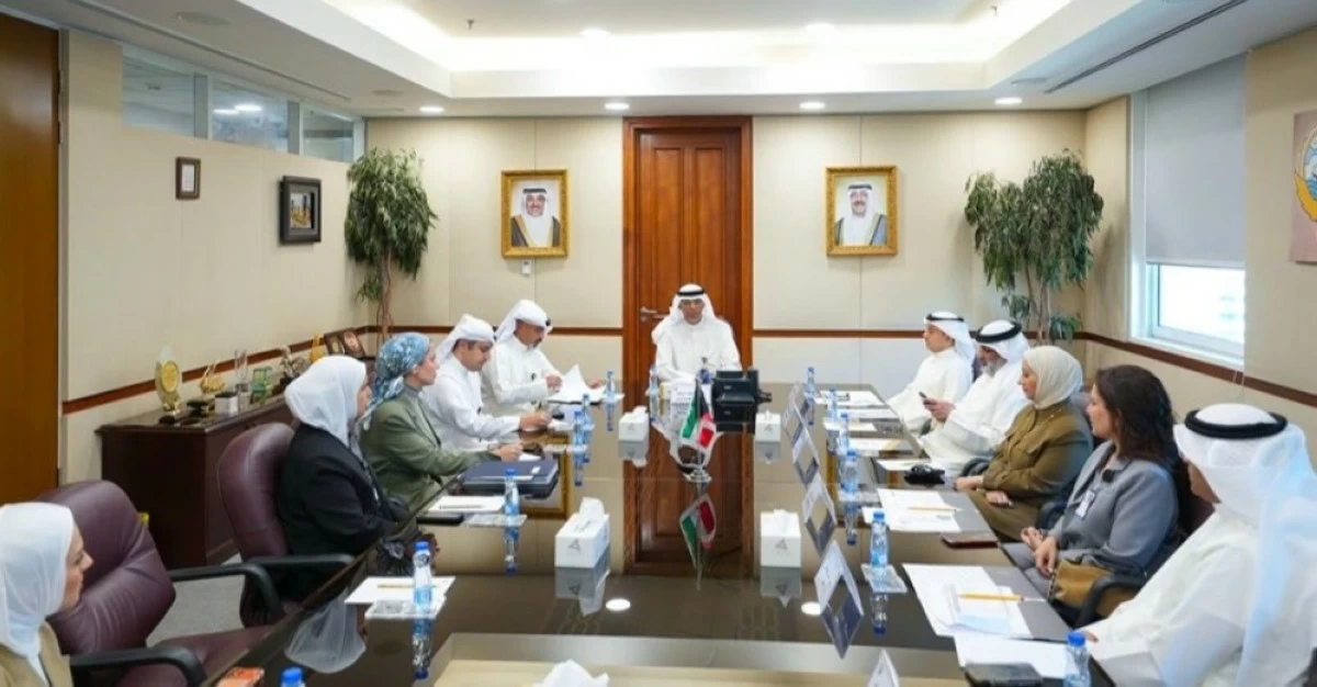 'الخدمة المدنية' يبحث آليات تطبيق 'سجل إنجاز الموظف' لرفع كفاءة قياس الأداء الوظيفي