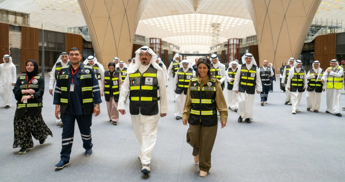 &rlm;رئيس الوزراء يتفقد مشروع ⁧‫مطار الكويت‬⁩ الجديد T2