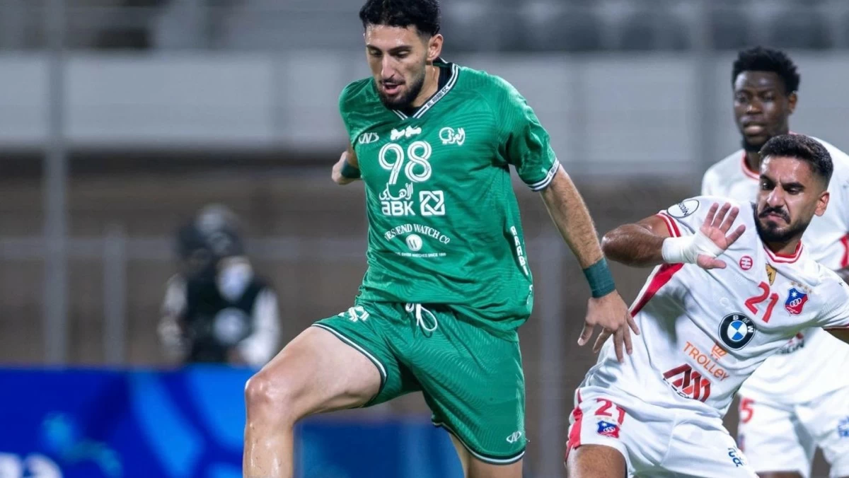 تعادل مثير بين الكويت والعربي في افتتاح دوري زين الممتاز