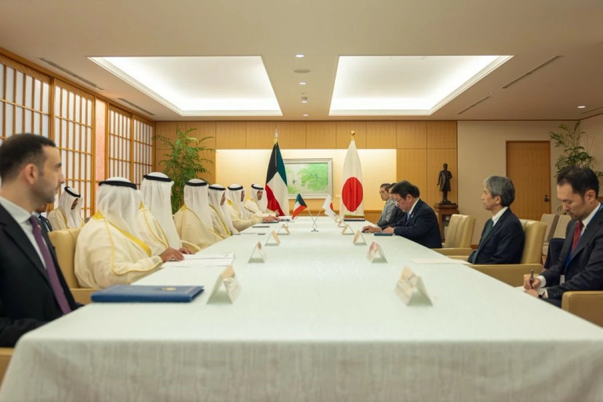 وزير الخارجية يبحث مع نظيره الياباني تعزيز الشراكة الستراتيجية وتكثيف التنسيق والتشاور على مختلف الصعد