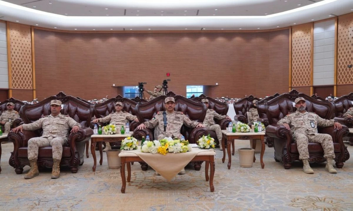 رئيس 'الأركان' يشهد القرعة العلنية لقبول الطلبة الضباط في الدفعة الـ52