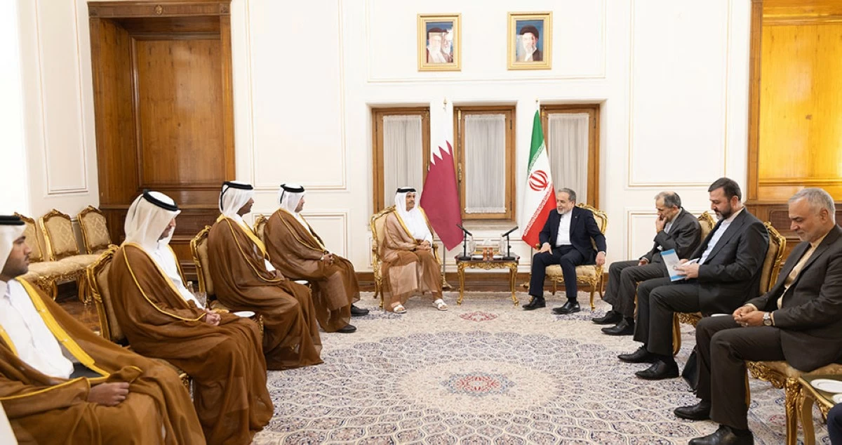 رئيس الوزراء وزير الخارجية القطري من طهران: ضرورة احترام سيادة دول الجوار وحرية الملاحة