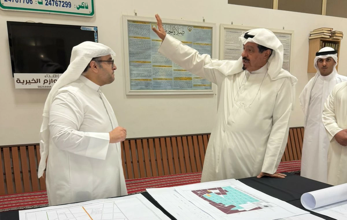 رئيس الوزراء يتفقد مخطط مشروع تطوير مقبرة الصليبيخات