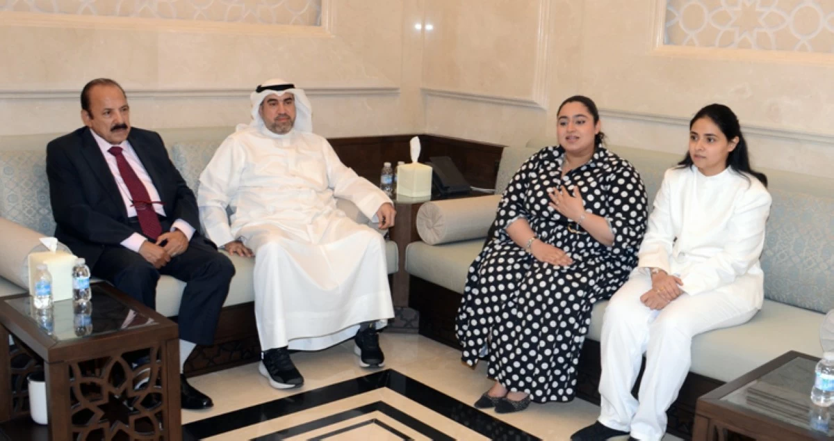 'وفي القلب أمير' يوثّق الوفاء ويستمع إلى نبض الكويت
