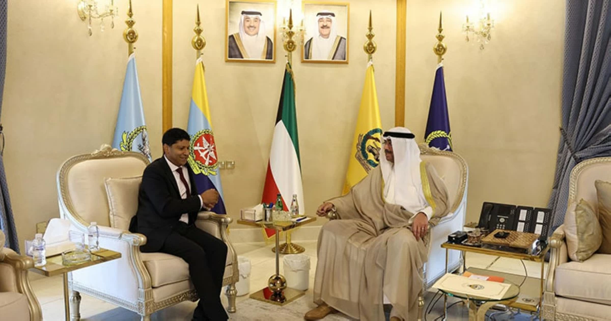 وزير الدفاع يبحث مع سفير المملكة المتحدة تعزيز التعاون في الجوانب العسكرية