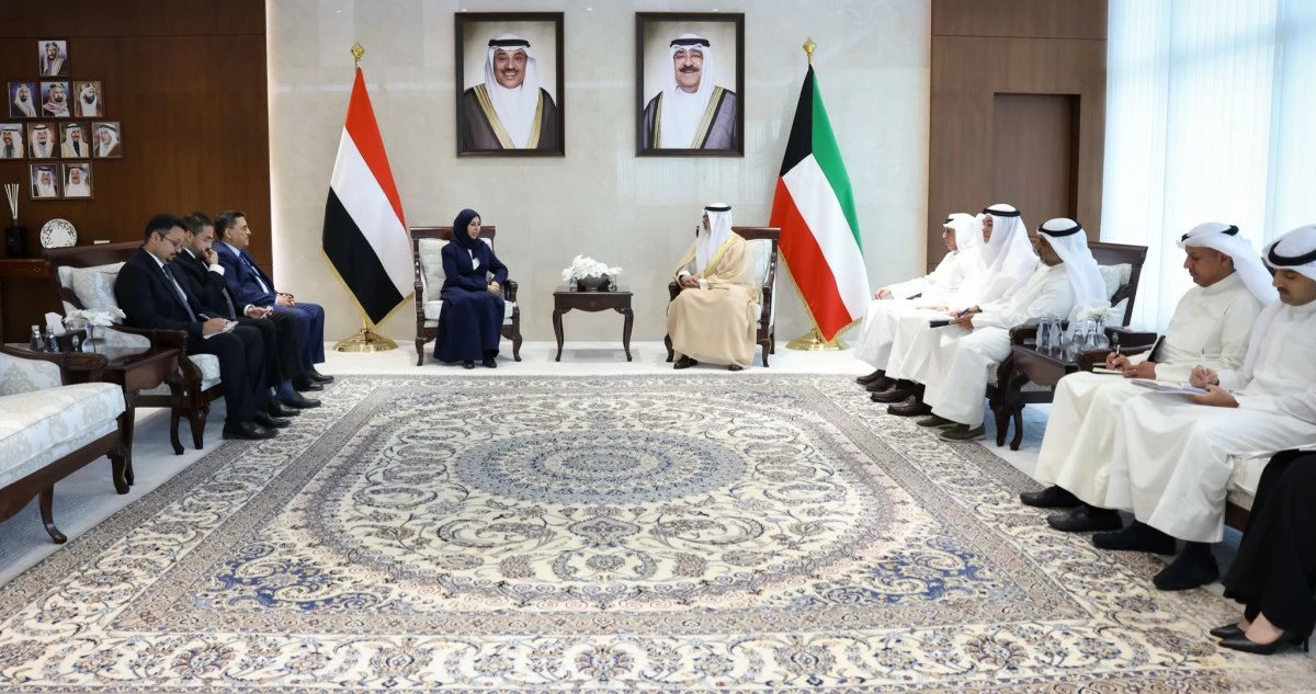 وزير الخارجية يبحث مع نظيرته اليمنية آخر التطورات الإقليمية والجهود المبذولة بشأنها