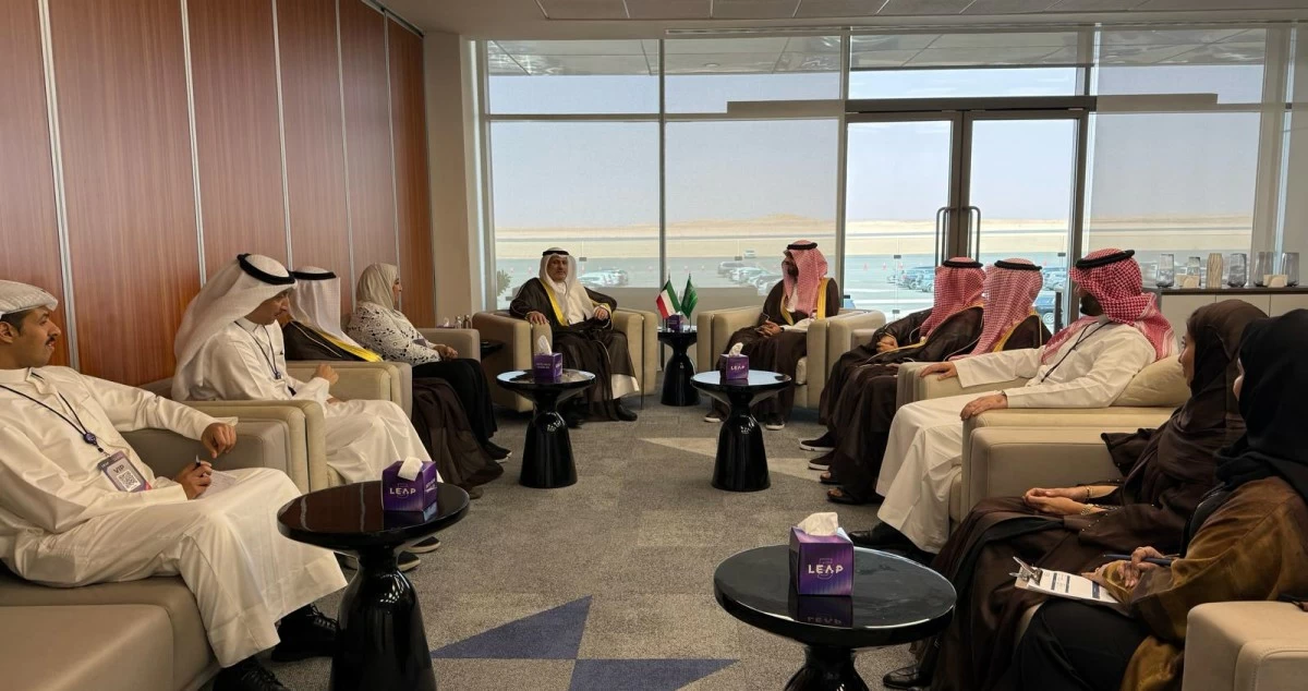 وزير 'شؤون الاتصالات' يبحث مع محافظ هيئة الحكومة الرقمية السعودي سبل تعزيز التعاون المشترك