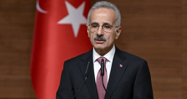 وزير النقل التركي يعلن عن مشروع لإعادة إحياء سكة حديد الحجاز التاريخية