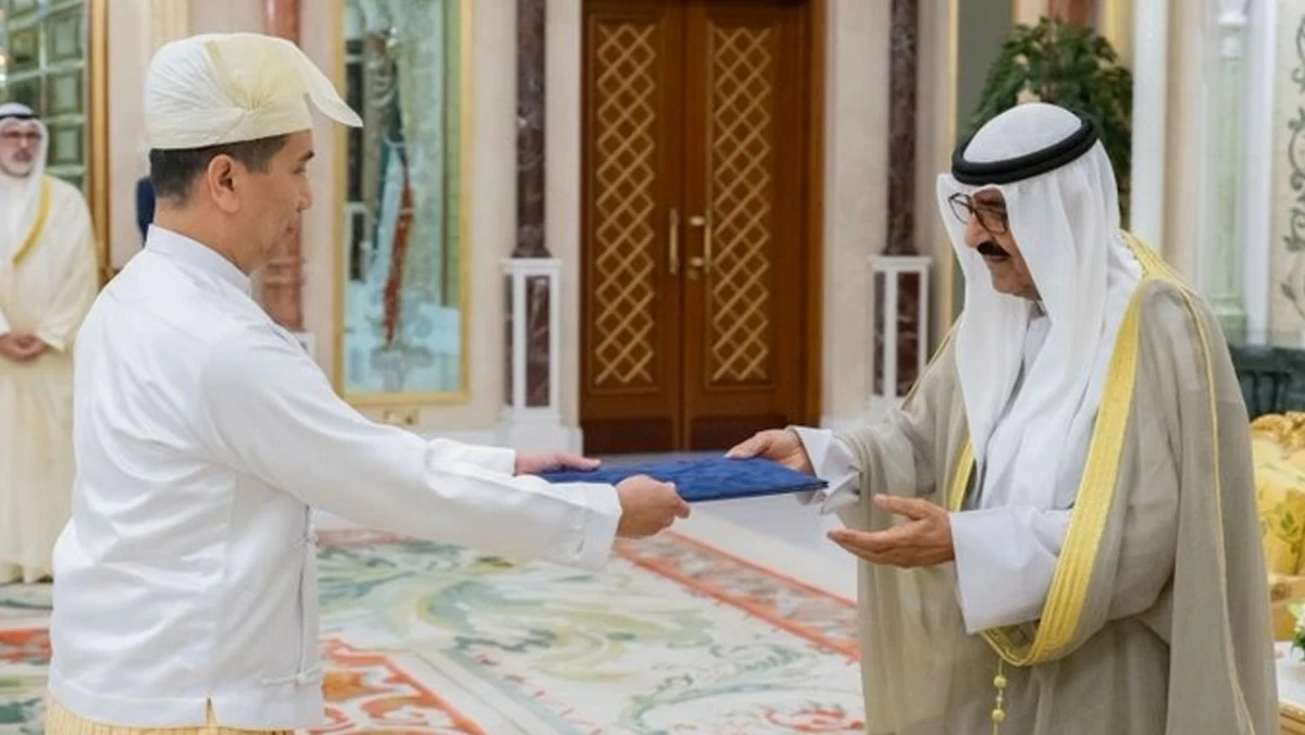 سمو الأمير يتسلم أوراق اعتماد سفراء كمبوديا و'أنتيغوا وباربودا' وكوريا وطاجيكستان وميانمار