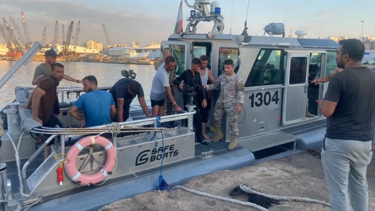 الجيش اللبناني ينقذ 21 شخصاً من مركب هجرة غير شرعية قبالة طرابلس