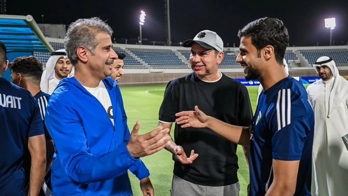 وزير 'الشباب والرياضة': توفير كل سبل الدعم لـ'الأزرق' قبل كأس الخليج